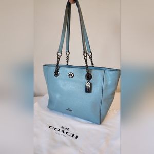 Coach Effortless, top-selling Edie gets a luxe update in refined pebble leather